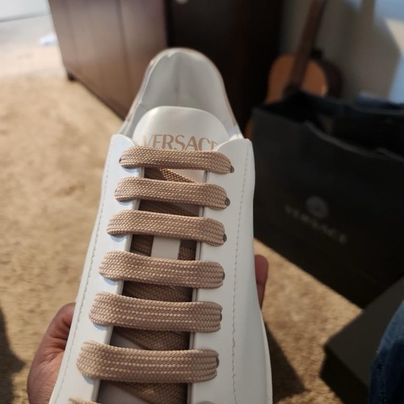 versace - Picture 3 of 7